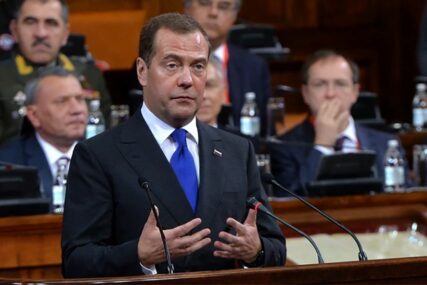 Medvedev: Rusija spremna da Srbiji pruži pomoć u očuvanju suvereniteta i teritorijalnog integriteta