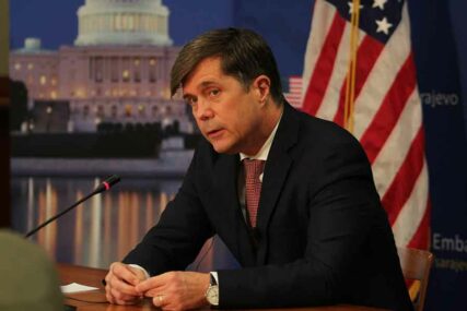 „Korumpiranim pojedincima otežati investicije“ O čemu je američki ambasador u BiH razgovarao sa kolegama iz Evrope