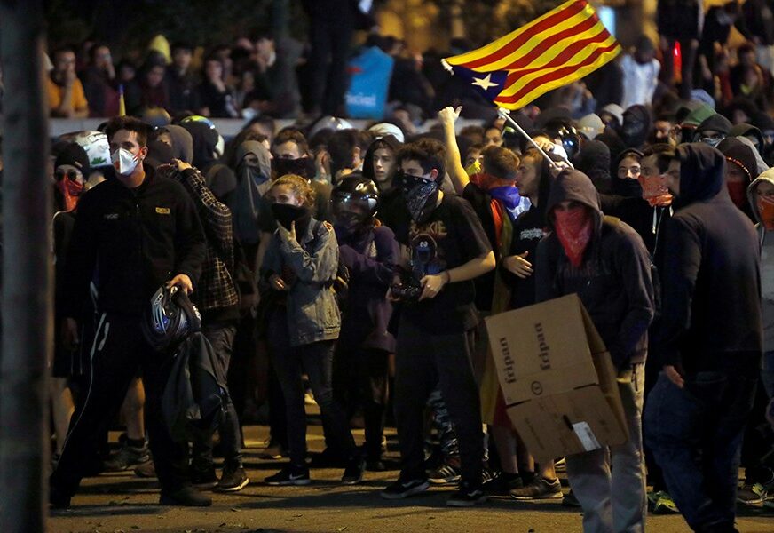 Foto: Toni Albir/EPA