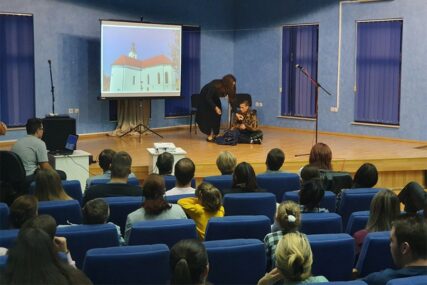 Srednjoškolci odigrali predstavu u čast slave opštine Ugljevik