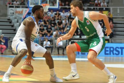 Zadar nema lijek za Krku, navijači tjeraju upravu