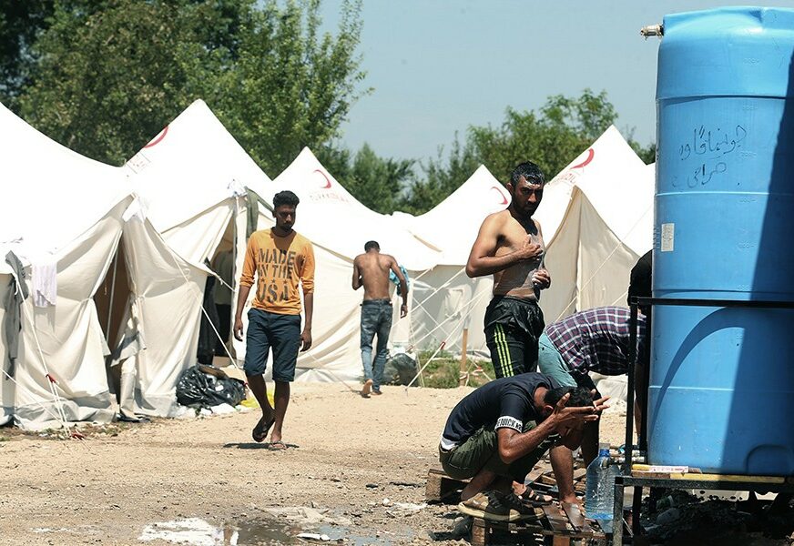 “BIĆE MRTVIH GLAVA” Kriza s migrantima postaje sve dublja, a RJEŠENJA NI NA POMOLU