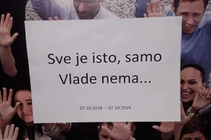 "SVE JE ISTO, SAMO VLADE NEMA" Šaljivim plakatima podsjetili da ni godinu dana od izbora nije formirana vlast