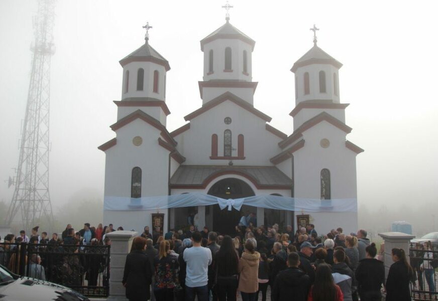 OSAM VIJEKOVA SPC U dva naselja osvećena dva hrama