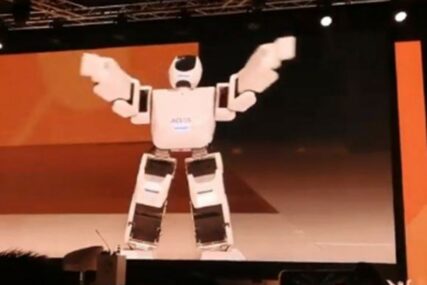 Muške robot robot za seks