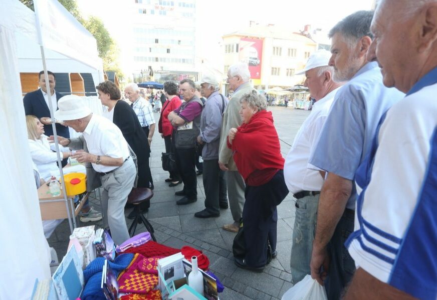 BAKE I DJEDOVI SLAVE SVOJ PRAZNIK Kako je Banjaluka obilježila Svjetski dan starih