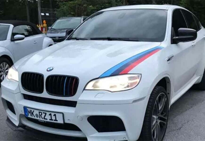 LOPOVI PREVARILI SISTEM KOJI NE KORISTI KLJUČ Policija širom Evrope traži luksuzni BMW (FOTO)