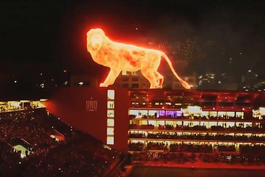 SPEKTAKL Vatreni lav na stadionu Estudiantesa (VIDEO)