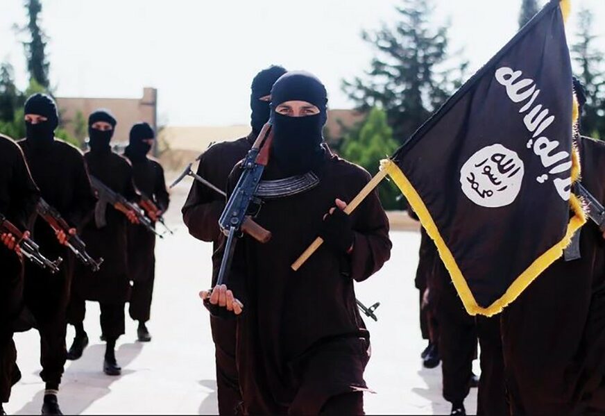 TEŽAK UDARAC ISLAMSKOJ DRŽAVI Oboreni internet serveri koje koristi ISIS