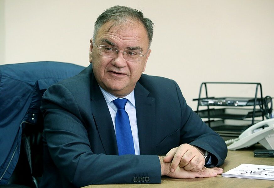“Dodik se u institucije vraća podvijena repa” Ivanić oštro o lideru SNSD i posebnoj sjednici NSRS