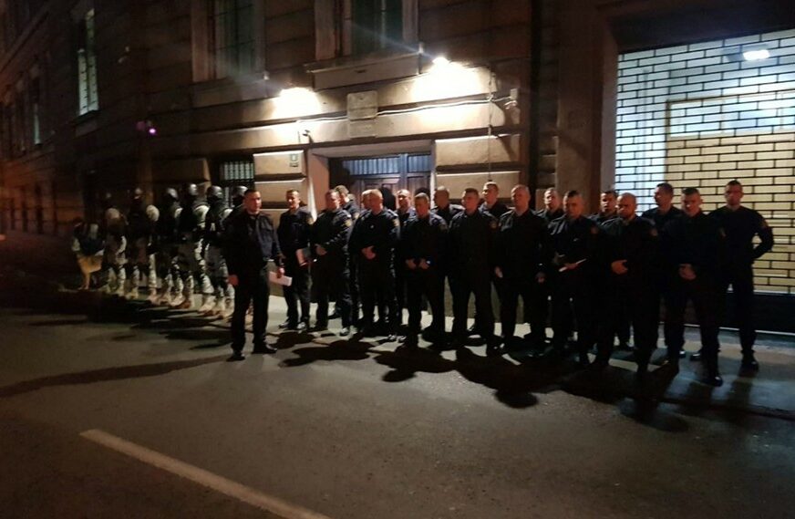 ZATVOR POD OPSADOM Policija uz pomoć pasa tri sata pretresala ćelije u KPZ Sarajevo