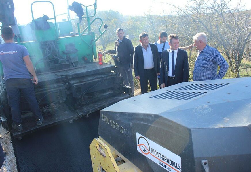 Za novi asfalt u Posavcima 50.000 KM iz opštinskog budžeta