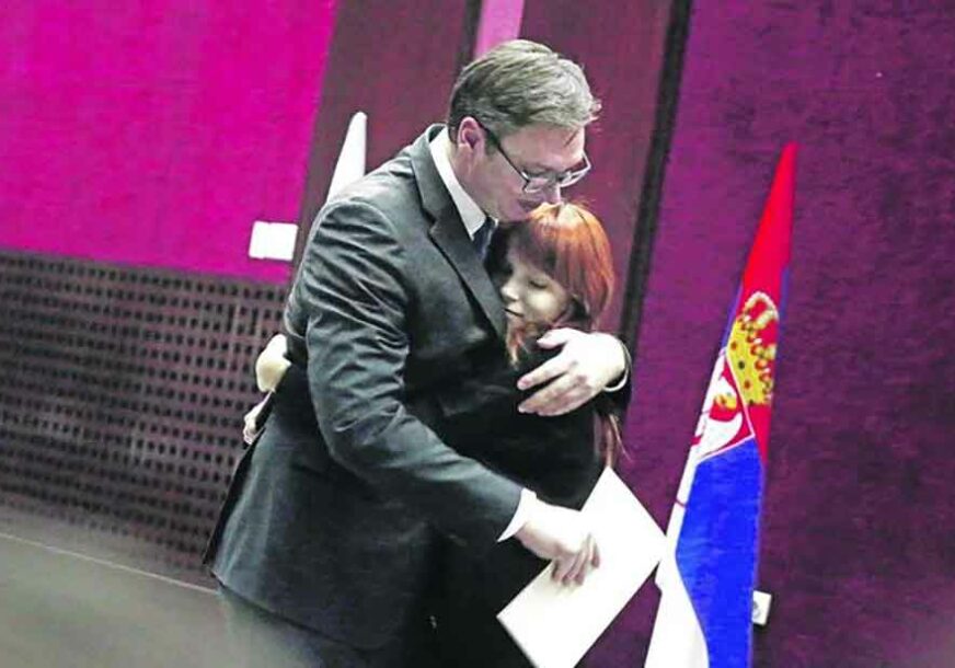 “GDJE SU TI MANIRI, IDIOTE” Vučić progovorio o uvredama njegovoj maloljetnoj kćerki