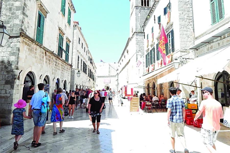 Radikalan potez: Dubrovnik razmatra da donese odluku koja će RAZBJESNITI TURISTE I MJEŠTANE