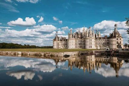 OLAKO SE ODRIČU PORODIČNOG NASLJEĐA Francuzi prodaju čak hiljadu i po dvoraca