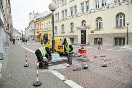 UKLONJENE ŽARDINJERE U Gospodskoj ulici od sada i klupe za odmor