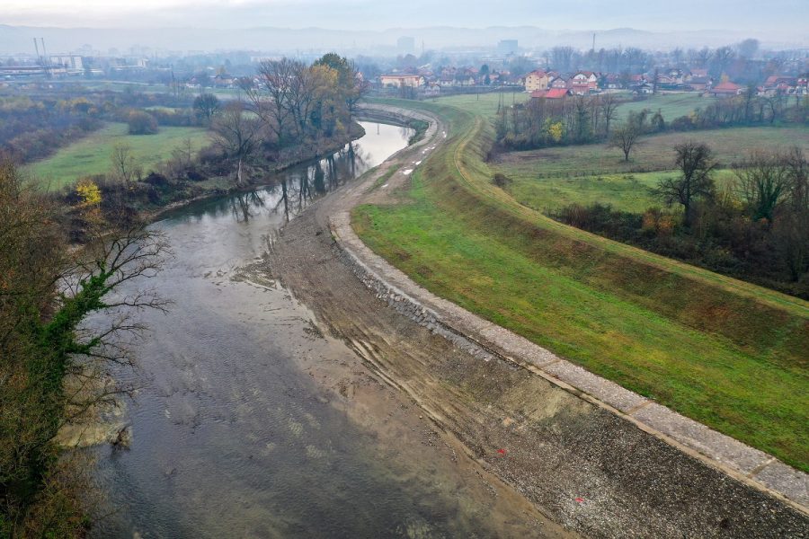 Popravljena oštećenja na nasipu u Česmi nastala u poplavama 2014. godine
