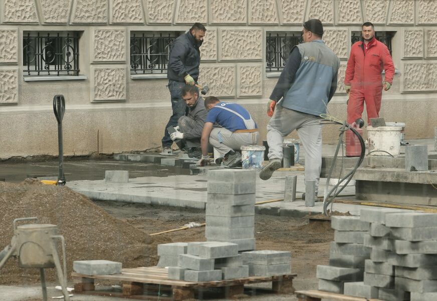 Proširen budžet zbog radova oko Palate Republike: Pješačka zona SKUPLJA za 190.000 maraka