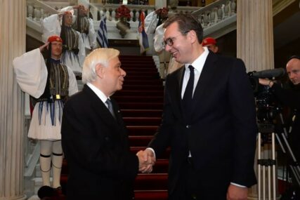 PREDSJEDNIK SRBIJE U POSJETI GRČKOJ Pavlopulos priredio večeru u čast Vučića (FOTO)