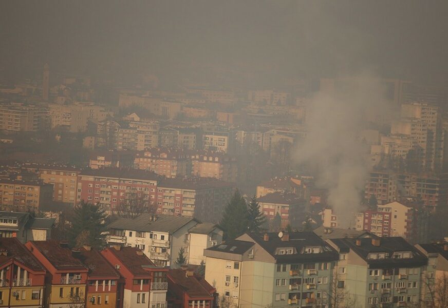 UGUŠI NAS SMOG Nezdrav vazduh u Banjaluci, veoma nezdrav u Visokom i Kaknju