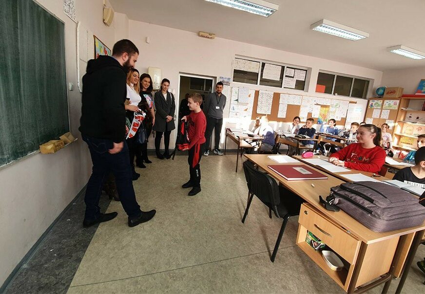 Svetosavska omladinska zajednica u akciji "U Susret Božiću"