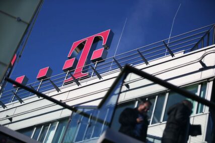 Dojče Telekom STOPIRA PONUDE za 5G, čeka stav vlade o "Huaveju"