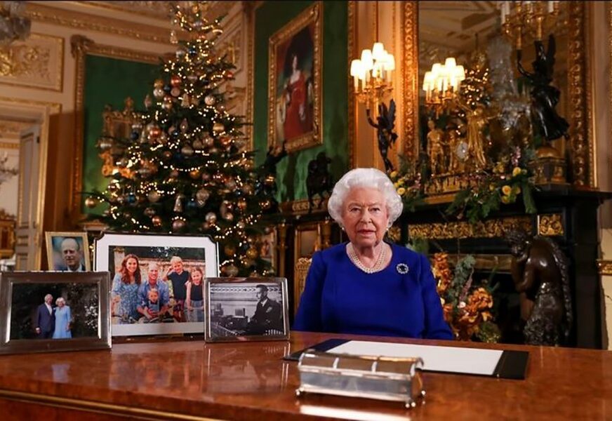 SPREMNI DA NAPUSTE BRITANIJU Kraljica odlučuje o budućnosti Megan i Harija u roku od 72 časa
