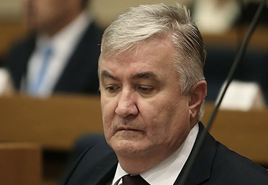 Krunić kritikuje vlast "Sraman odnos prema borcima"