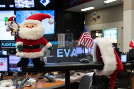 Američka vazdušna komanda: Djeda Mraz isporučio 7,5 milijardi poklona