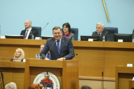 Srpska protiv OHR: Ima li svrhe nova sjednica parlamenta o visokom predstavniku