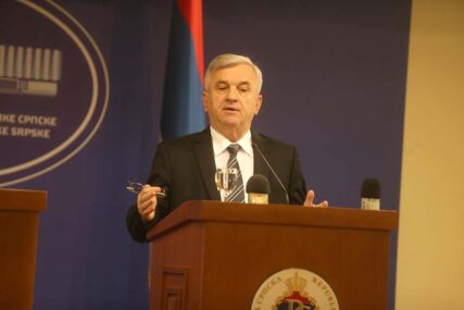 "ŽELE PROMJENU DEJTONA" Čubrilović kaže da odluke Ustavnog suda još nisu dostavljene Skupštini
