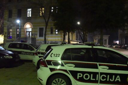 SUPARNIKU SLOMIO NOS Krvava drama ispred kafića u Sarajevu, intervenisala policija
