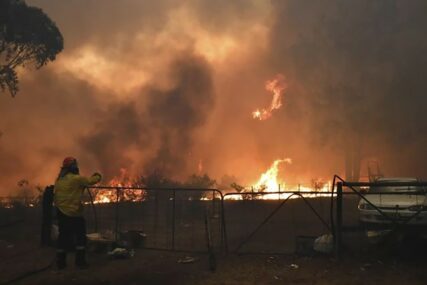 BUKTE POŽARI Evakuacija u australijskoj državi Viktorija, otkazuju novogodišnji vatromet?