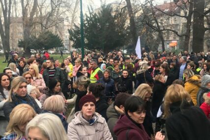 NE ODUSTAJU OD SVOJIH ZAHTJEVA Počeli protesti zdravstvenih radnika u Kantonu Sarajevo