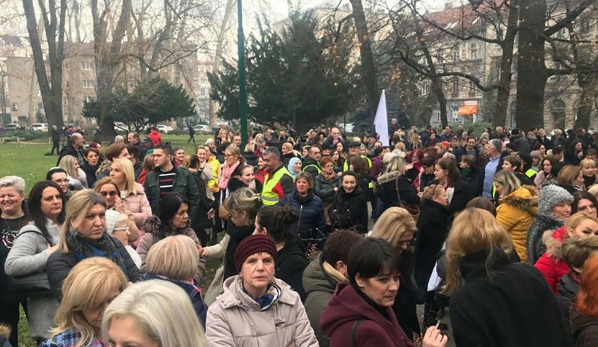 NE ODUSTAJU OD SVOJIH ZAHTJEVA Počeli protesti zdravstvenih radnika u Kantonu Sarajevo