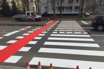PRIORITET ZONE ŠKOLA Počelo obilježavanje horizontalne saobraćajne signalizacije