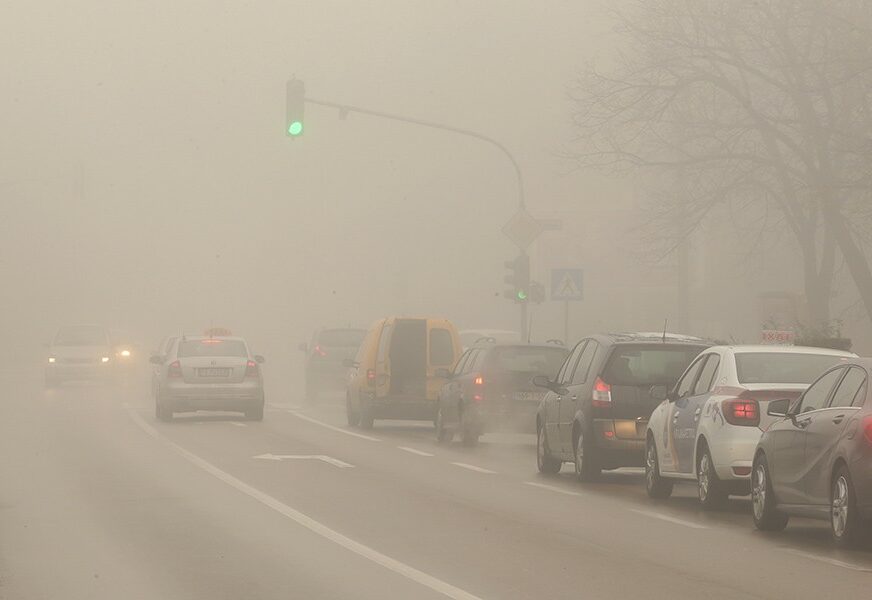 VOZITE OPREZNO! Magla i poledica usporavaju saobraćaj u BiH