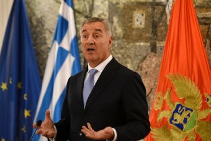 Mandić apeluje: Đukanović da vrati zakon Skupštini, 100.000 građana može da izvrši pritisak