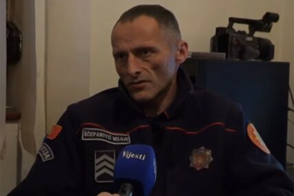 "PONOSIMO SE TOBOM" Crnogorski guslar opjevao policajca koji nije htio DA TUČE GRAĐANE