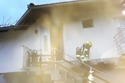 POŽAR U BANJALUCI Porodična kuća potpuno uništena u buktinji