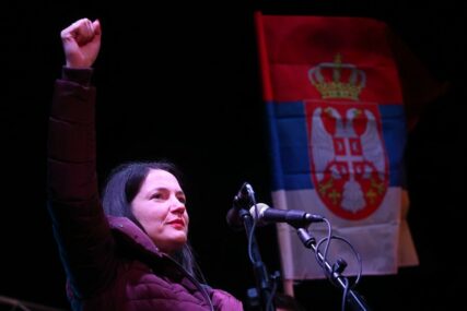 „STAĆE KORONA, KRENUĆE KOLONA“ Trivić ogorčena na hapšenje vladike i događaje u Crnoj Gori