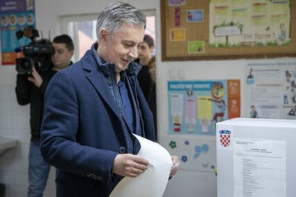 Škoro se obratio biračima i otkrio ZA KOGA ĆE DA GLASA na izborima u Hrvatskoj (VIDEO)