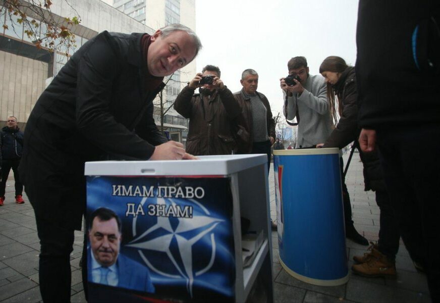 Borenović: Dokument skrivaju oni koji se BOJE SADRŽAJA koji su potpisali (FOTO)