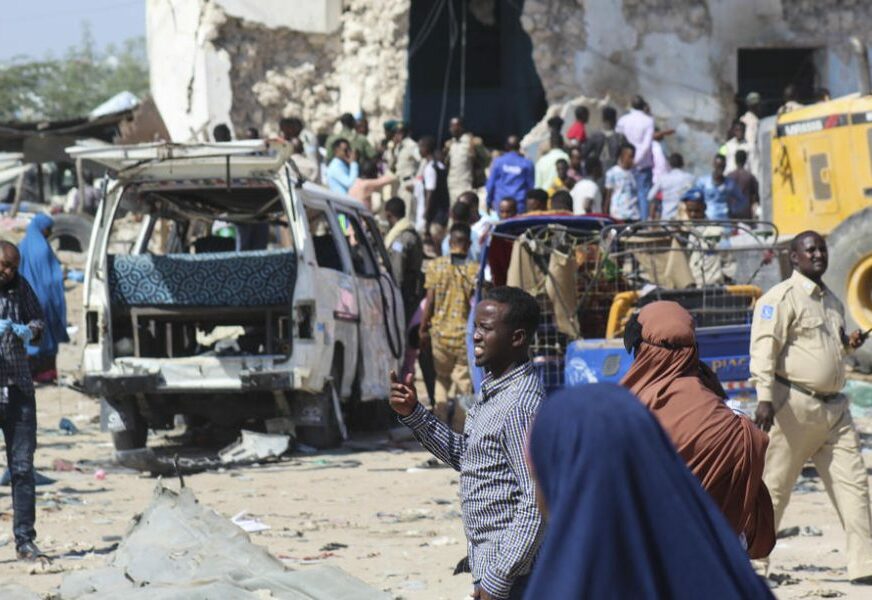 KRHOTINE I TIJELA SVUDA U katastrofalnom bombaškom napadu u Somaliji POGINULO 60 LJUDI (VIDEO)