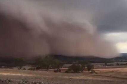 NOVA OPASNOST Pješčana oluja hara Australijom, LJUDI U STRAHU (VIDEO)
