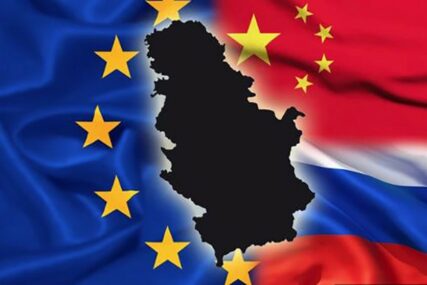 AMERIČKE DIPLOMATE PORUČUJU Srbija se IGRA VATROM, umjesto da odluči između Moskve i EU