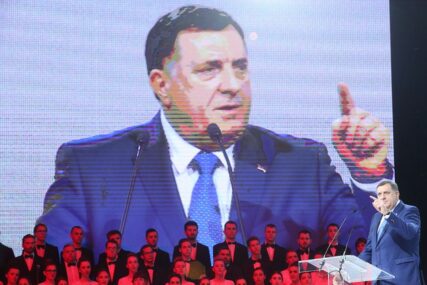 “NE OSJEĆAM SE UMORNO” Dodik poručio da se NEĆE POVUĆI IZ POLITIKE sve dok bude pobjeđivao