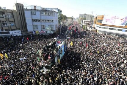 TRAGIČAN BILANS Povećava se broj poginulih u stampedu tokom sahrane iranskog generala