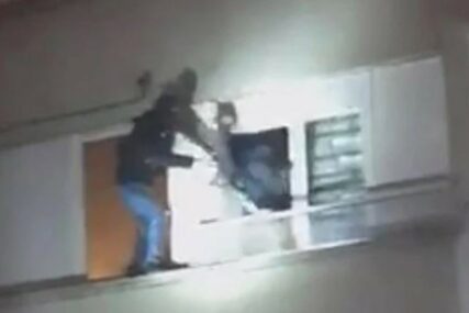 KAO U FILMU Specijalci upali usred noći KROZ PROZOR STANA i pohapsili makroe (VIDEO)