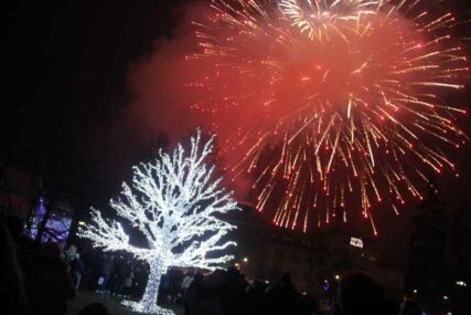 UZ VATROMET I MOLITVE ISPRAĆENA STARA Ovako je u Srpskoj dočekana pravoslavna Nova godina